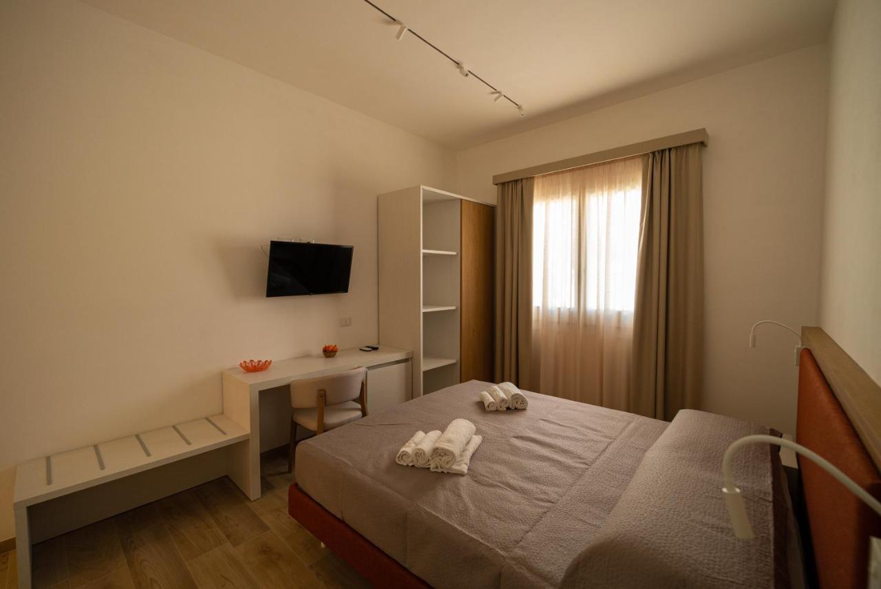 Hotel Butiko à Castelluzzo Extérieur photo